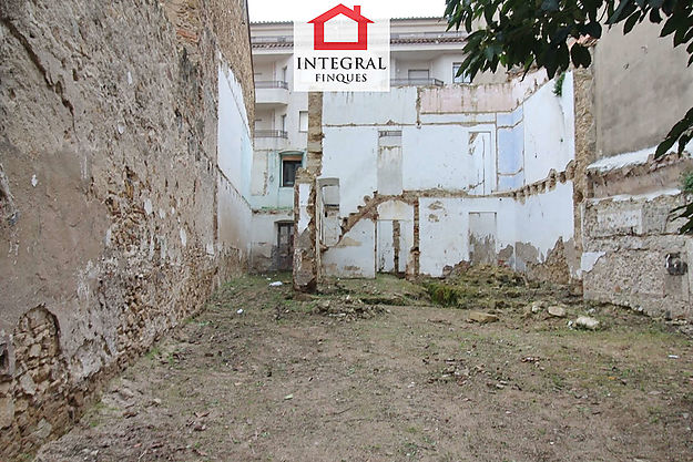 PLOT FOR BUILDING IN PALAMOS CENTRE