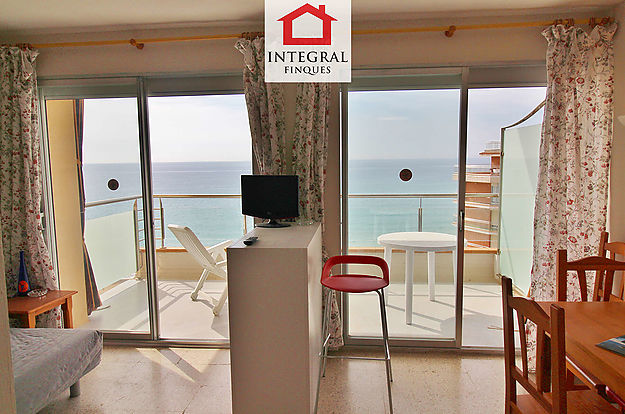 STUDIO APARTMENT WITH STUNNING SEAVIEW IN TORRE VALENTINA