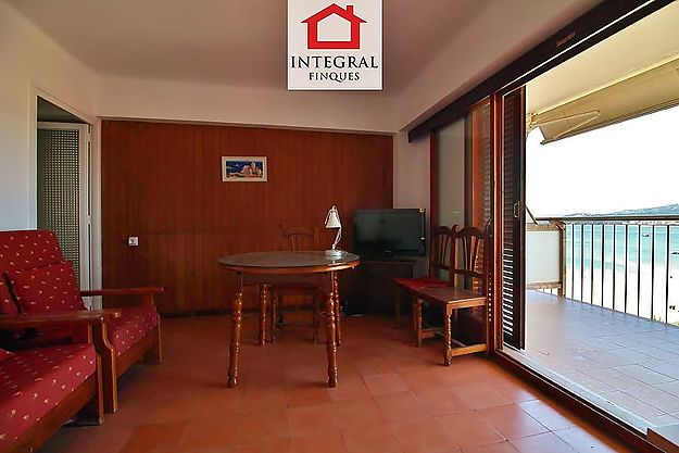 APARTMENT WITH SEA VIEW IN THE CENTER OF PALAMÓS