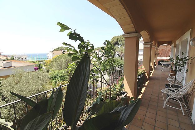 ELEGANT PENTHOUSE 100 METERS FROM THE PALAMÓS BEACH